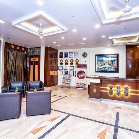 Hotel Dayal Udaipur Bagian luar foto