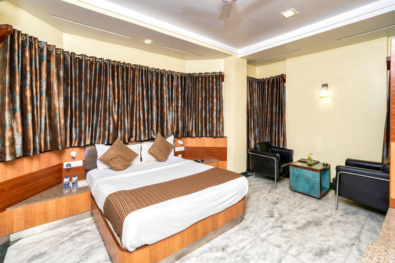 Hotel Dayal Udaipur Bagian luar foto