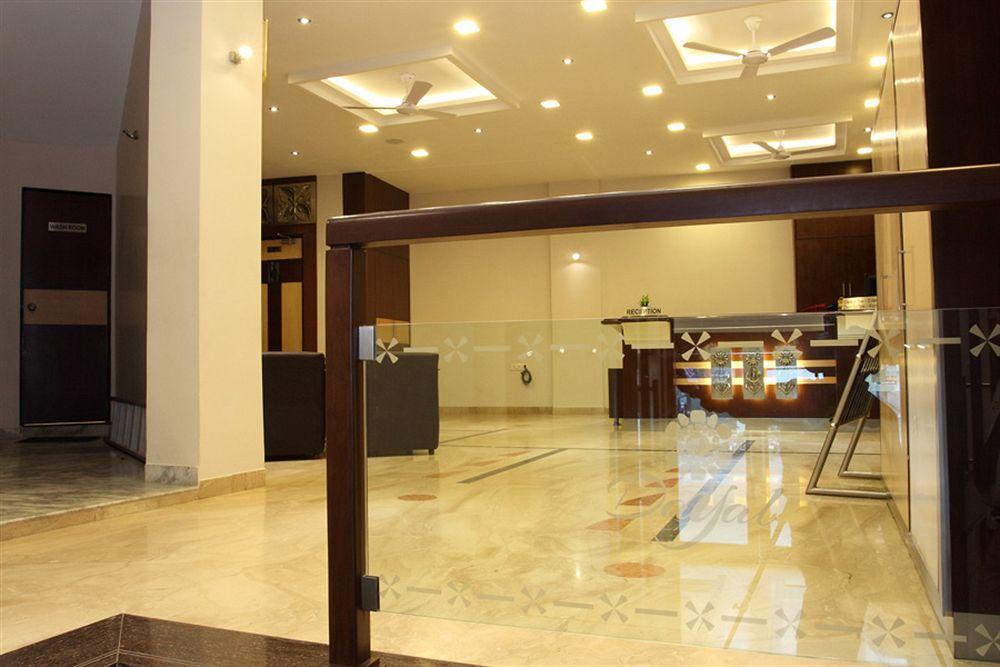 Hotel Dayal Udaipur Bagian luar foto